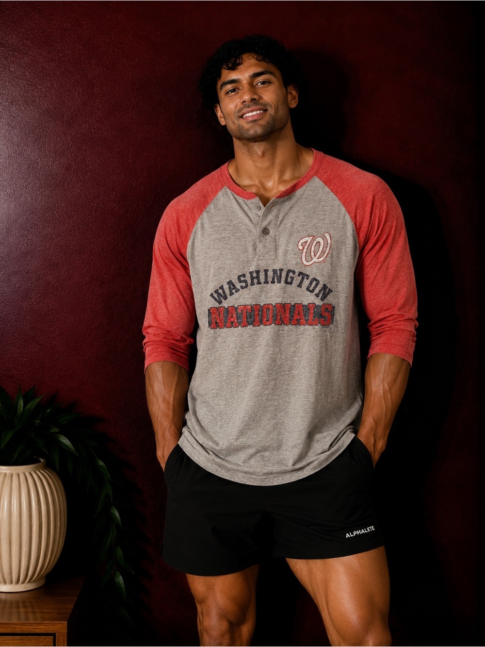 Genuine MLB Washington Nationals Henley Raglan Shirt - Men's M